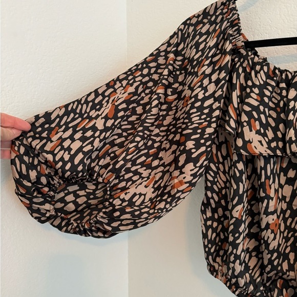 Ty he off shoulder blouse‎ - Picture 2 of 7